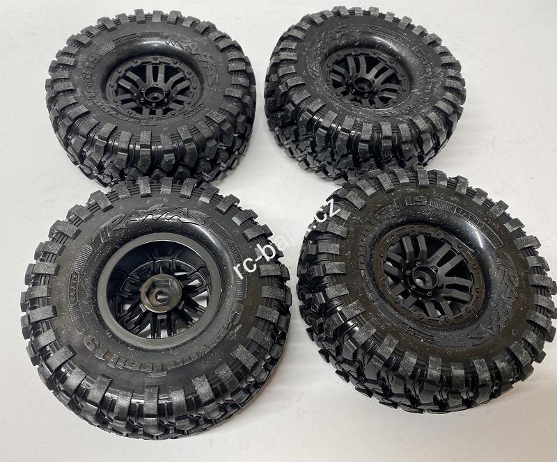 Traxxas kolo 1.9", disk TRX-4 černý, pneu Canyon Trail (pár)
