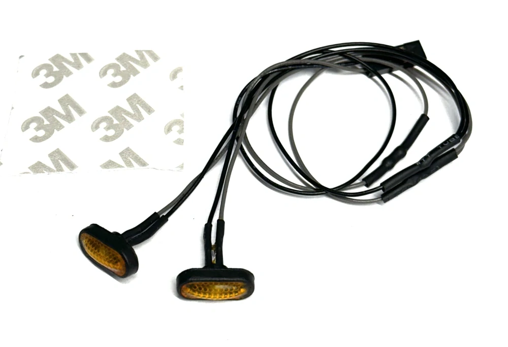 přídavné boční blinkry + 2x oranžová LED 3mm s kabeláží