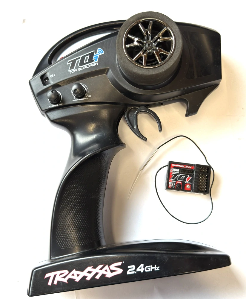 ZÁNOVNÍ 2k.Traxxas TQi + 5k.přijímač 2.4GHz TSM