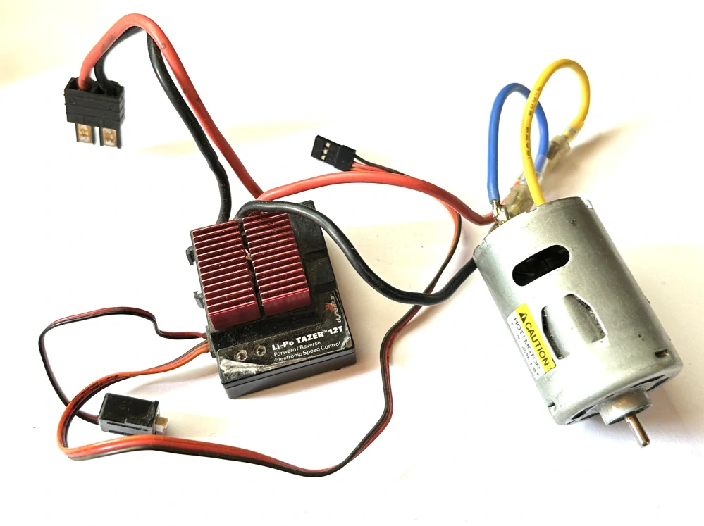 BAZAR- combo Tazer 12T + mtotor 540