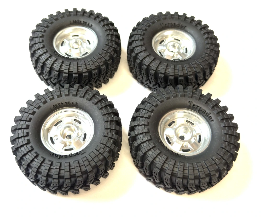 těžké kovové beadlock disky 1.3" + pneu 67x28mm