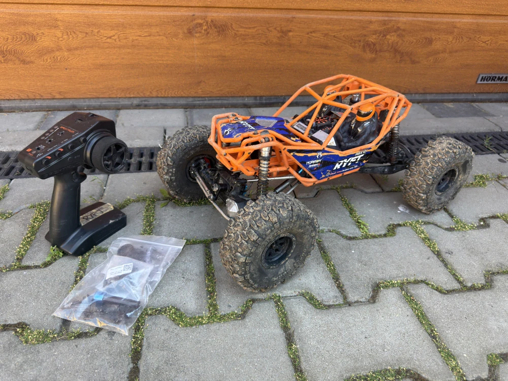 BAZAR Axial RBX10 Ryft 4WD 1:10 RTR v tuningu