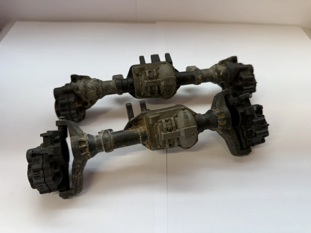 BAZAR sada Traxxas TRX-4 obalů náprav
