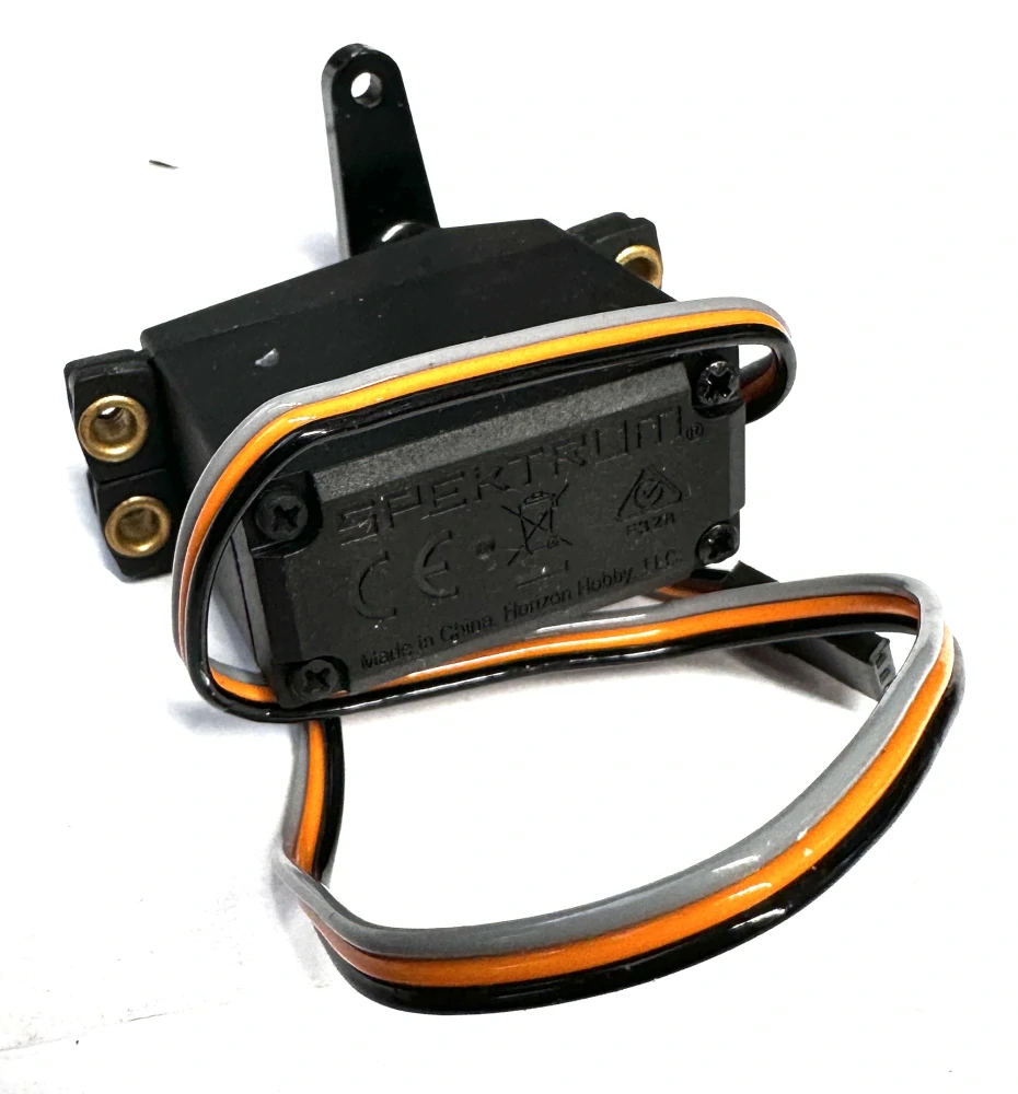 BAZAR- Nové Spektrum servo S652 18kg MG 23T + alu páka Spektrum