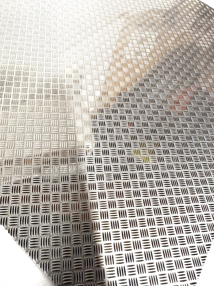 slzičkový plech plato 305x210mm