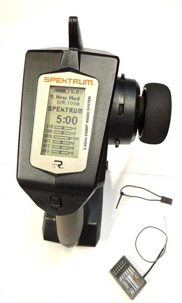 BAZAR RC souprava Spektrum DX5C + přijímač SRS6000