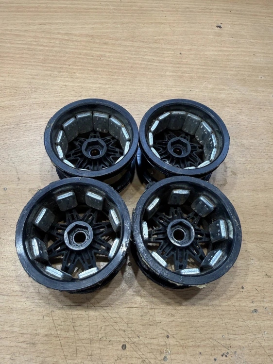 BAZAR - 4x disk Axial 2.2" se závažím