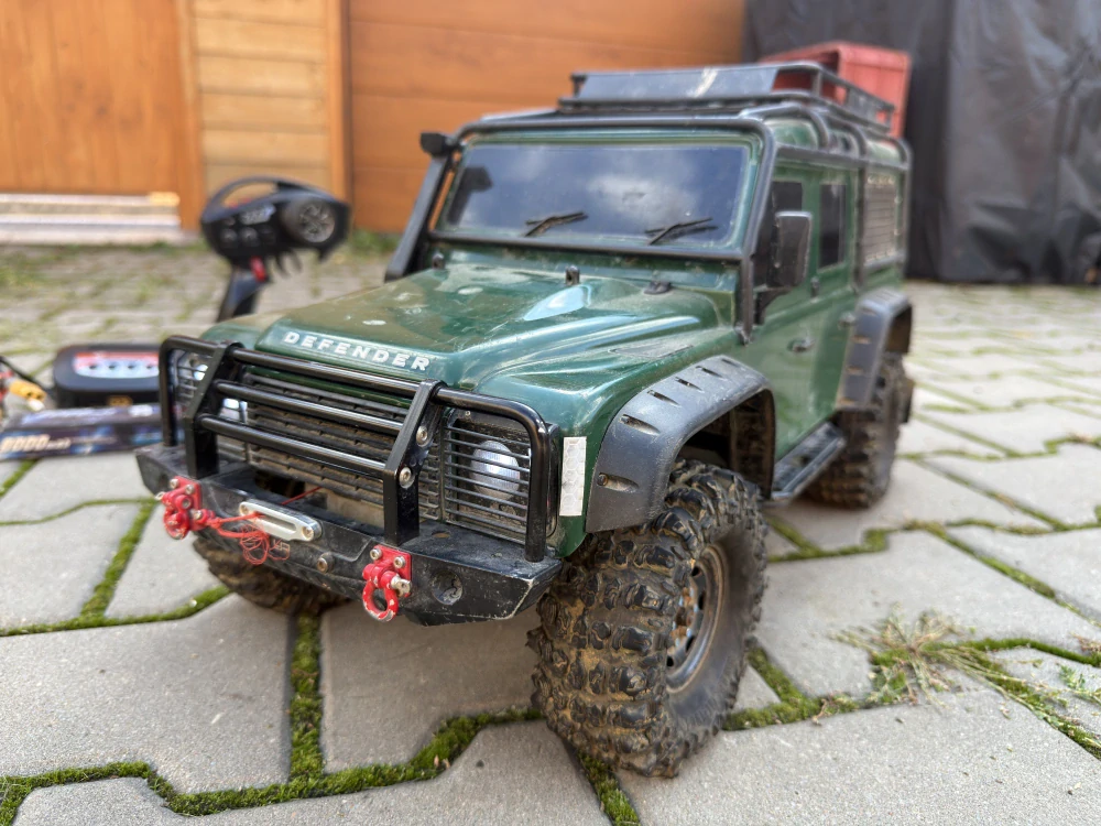 BAZAR Traxxas TRX-4 Defender komplet set v tuningu