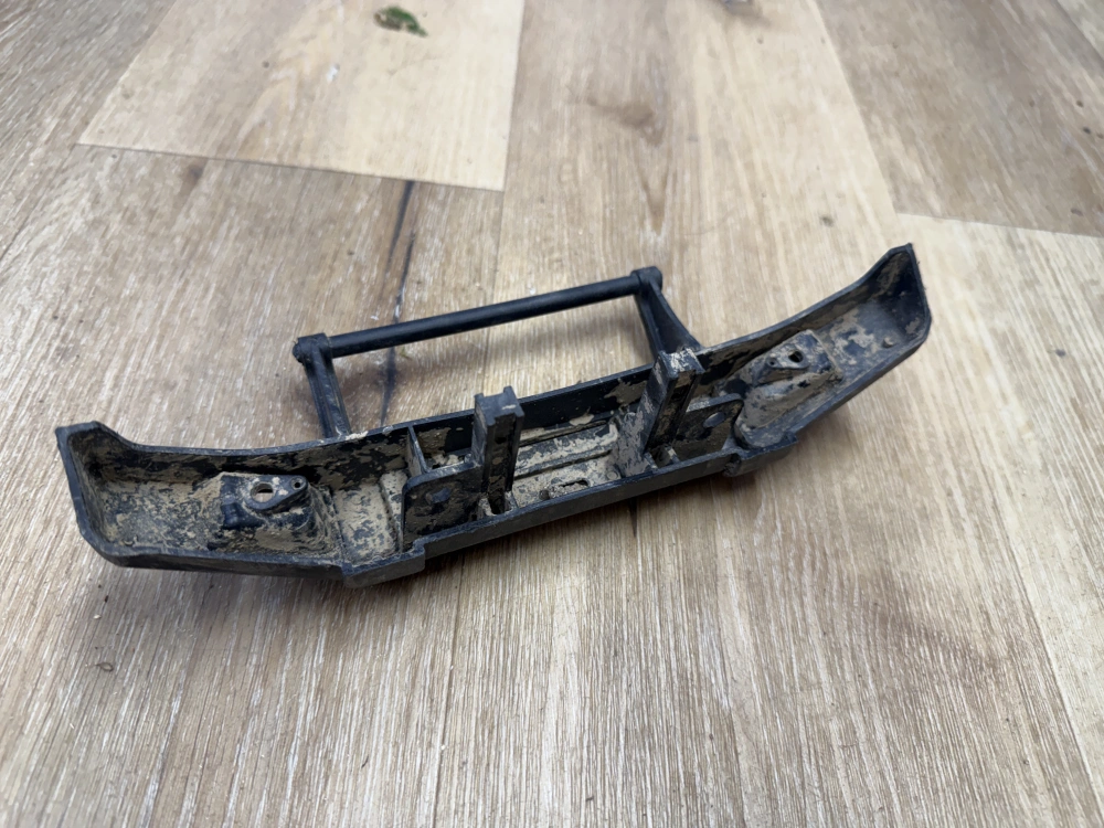 BAZAR plastový nárazník RGT 230mm