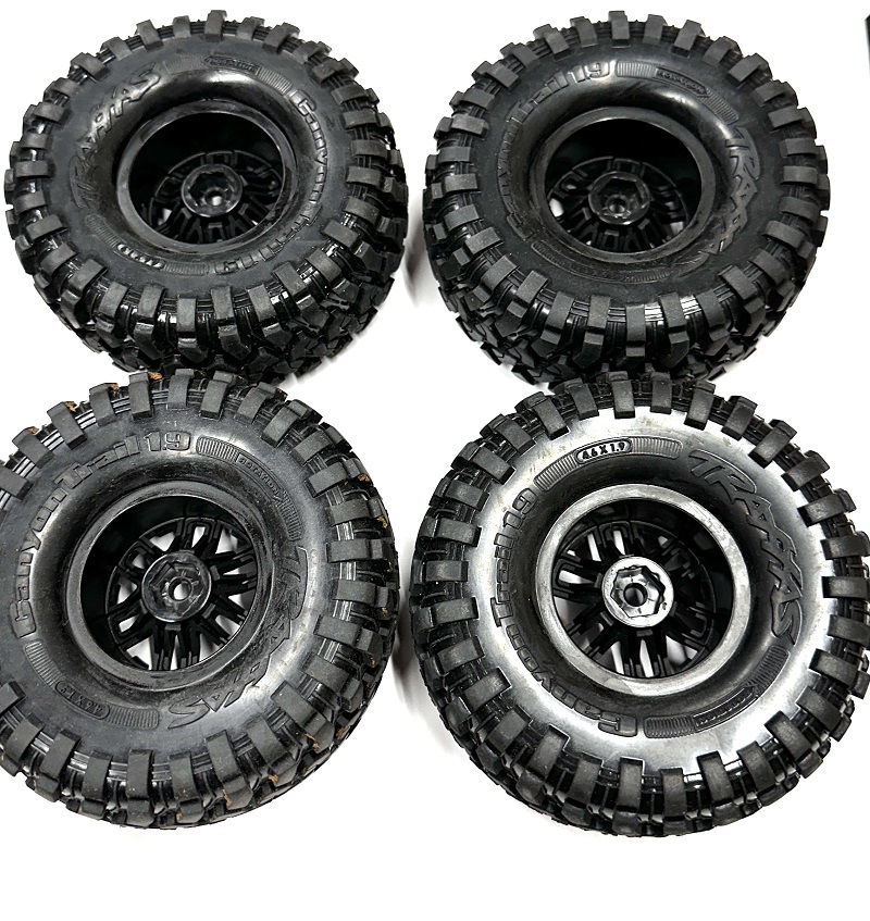 BAZAR - zánovní kola Traxxas Canyon Trail 1.9"