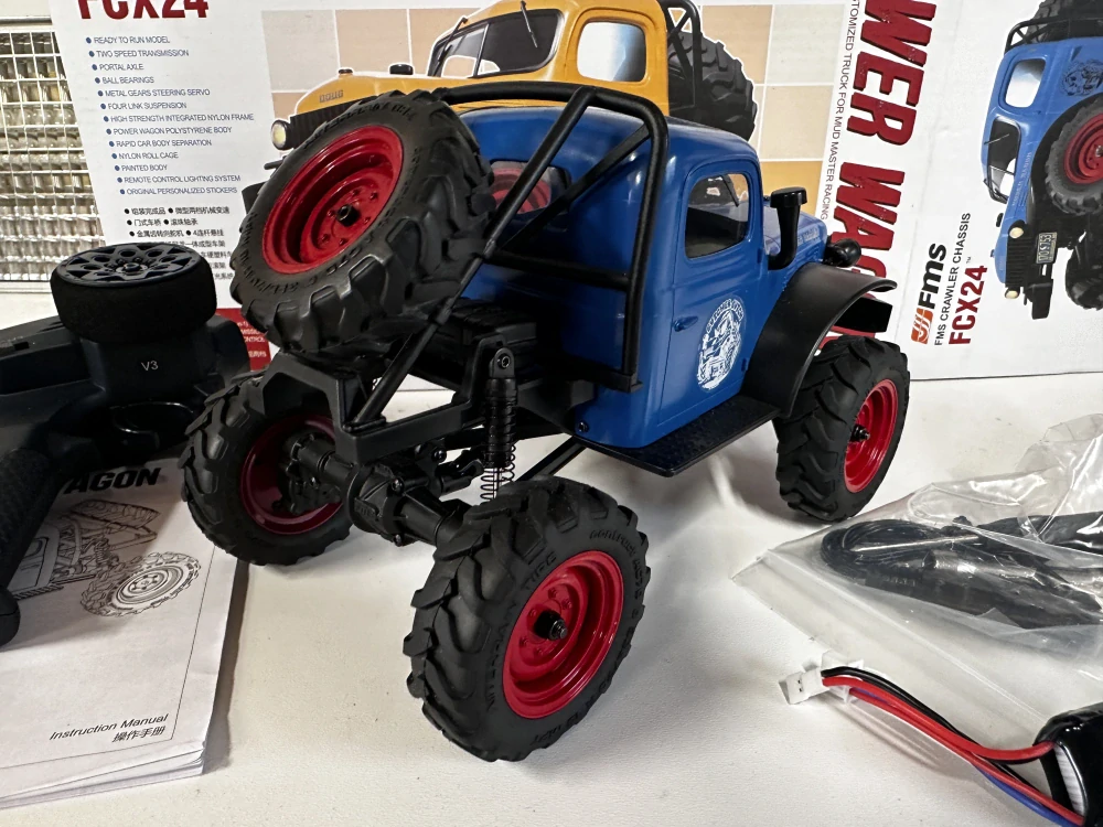 ROZBALENO - FMS FCX24 Power Wagon 1:24 (modrý)