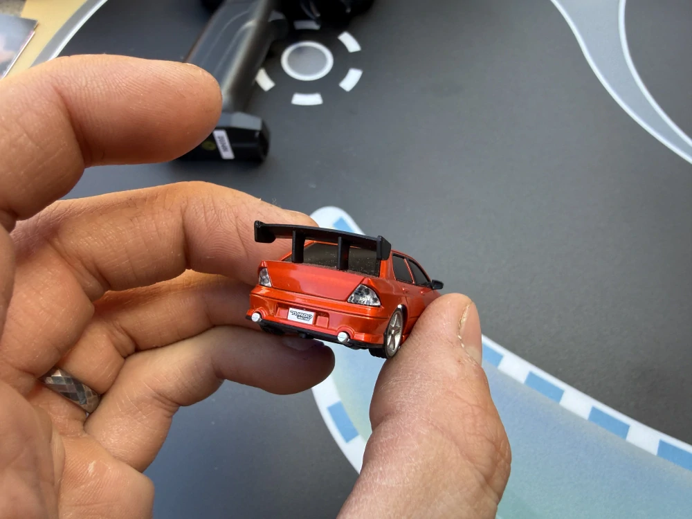 Turbo Racing 1:76 C76 RC Sports Car RTR + dráha