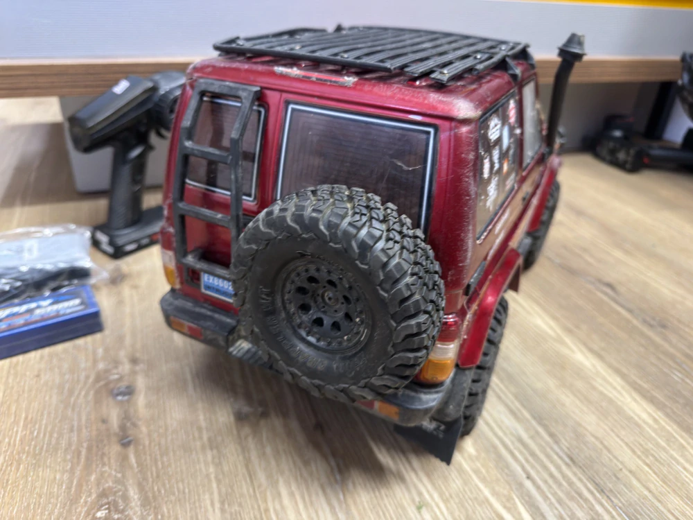 BAZAR - INTRUDER 1/10 sada 2,4GHz, Červená