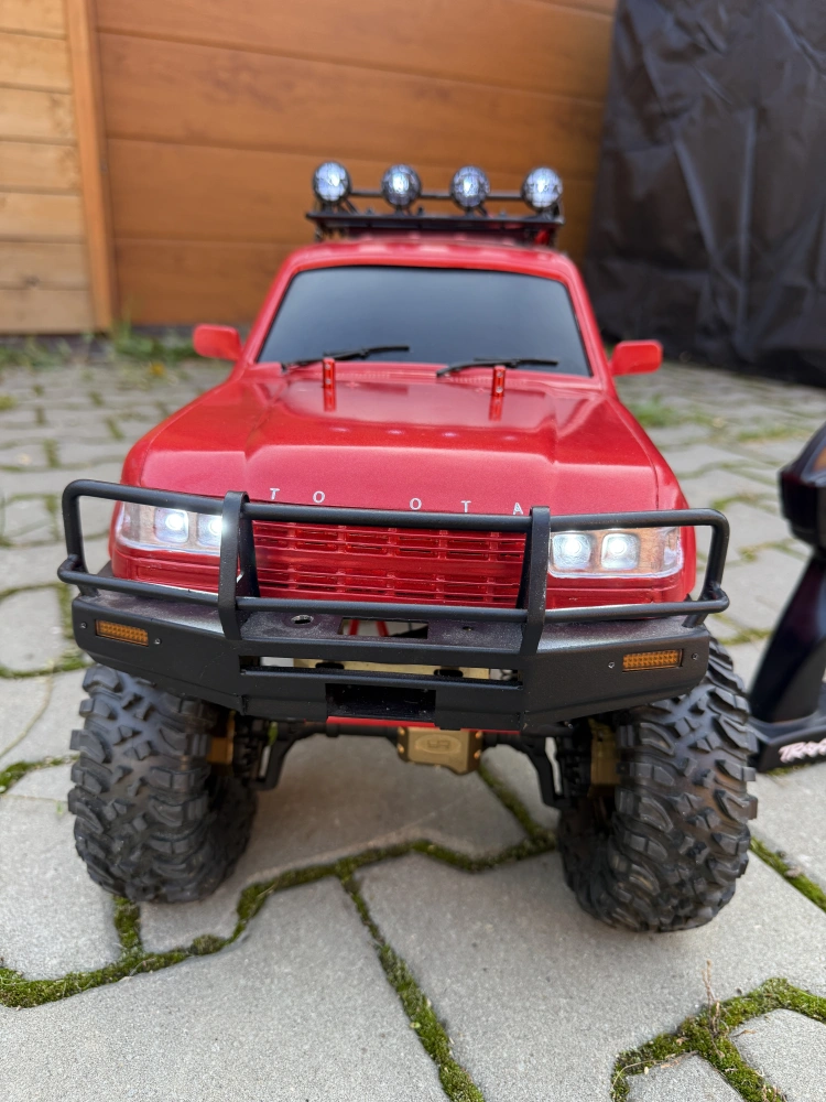 ZÁNOVNÍ Traxxas TRX-4 Toyota LC80 ABS lift kit v tuningu