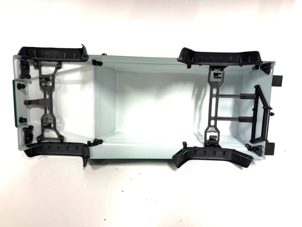 Traxxas bezsponková kompletní karosérie Land Rover Defender zelená: TRX-4