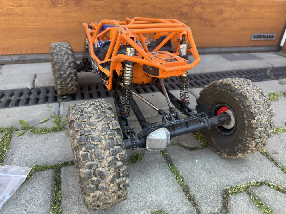 BAZAR Axial RBX10 Ryft 4WD 1:10 RTR v tuningu