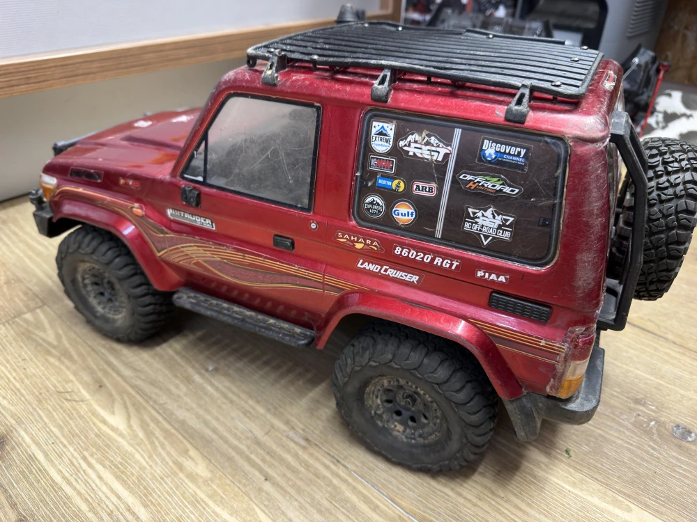BAZAR - INTRUDER 1/10 sada 2,4GHz, Červená