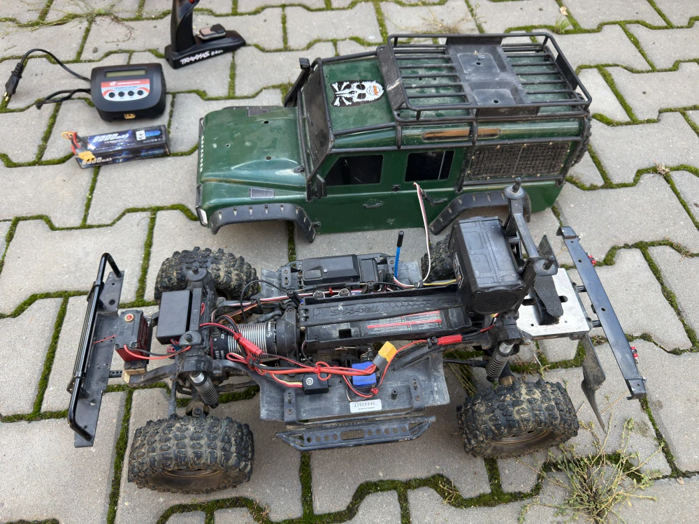 BAZAR Traxxas TRX-4 Defender komplet set v tuningu