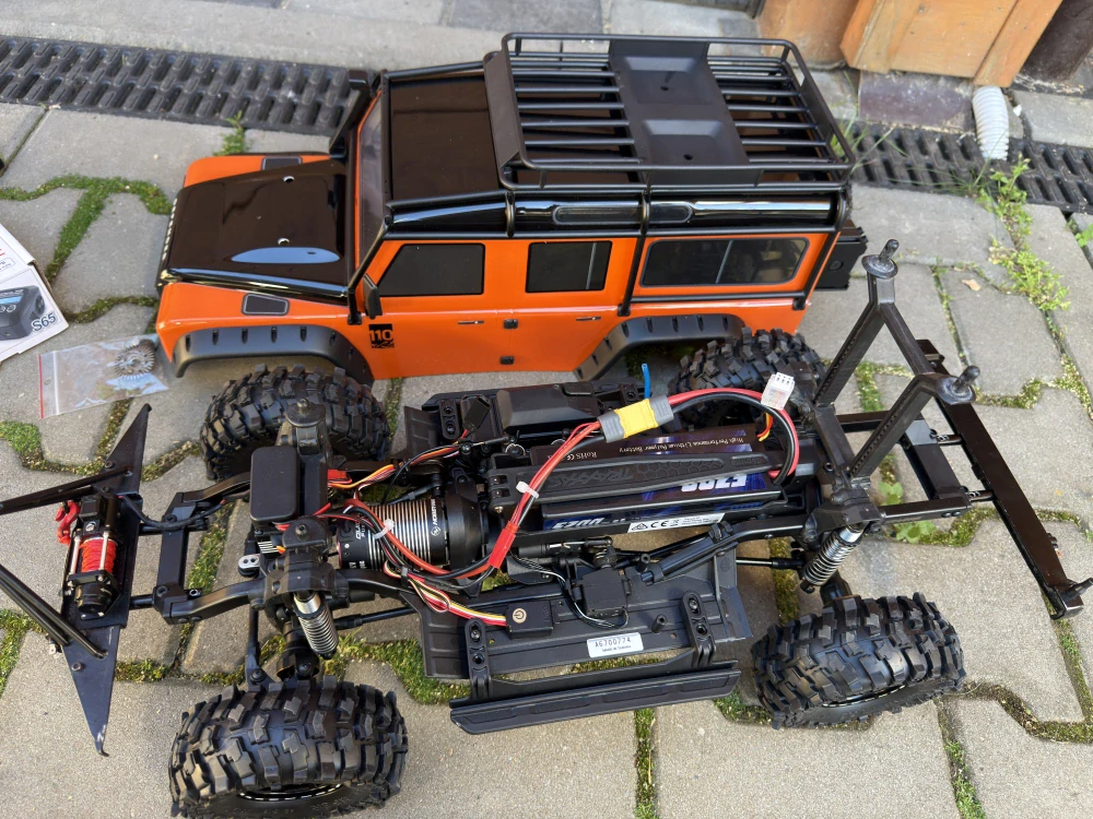 Traxxas TRX-4 Defender komplet set v tuningu