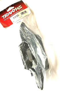 Traxxas přední nárazník: X-Maxx