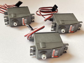 nové Traxxas servo 2075X /kovové převody