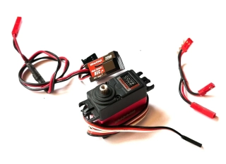 BAZAR - Traxxas servo 2255 29kg.cm BL MG voděodolné + sada BEC