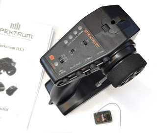 nová RC souprava Spektrum DX3 DSMR + příjimač SR515