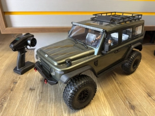 ROZBALENO Yikong 212 Crawler 1:8 2.4GHz RTR + lepší servo